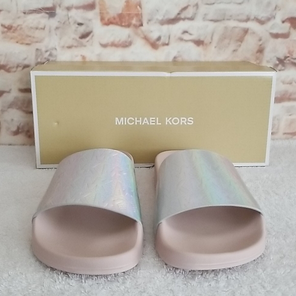 New Michael Kors Gilmore Slide Sandals - Picture 2 of 8